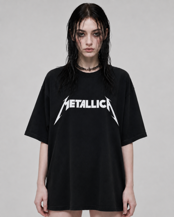 Female model wearing the Metallica Logo Oversized T-Shirt